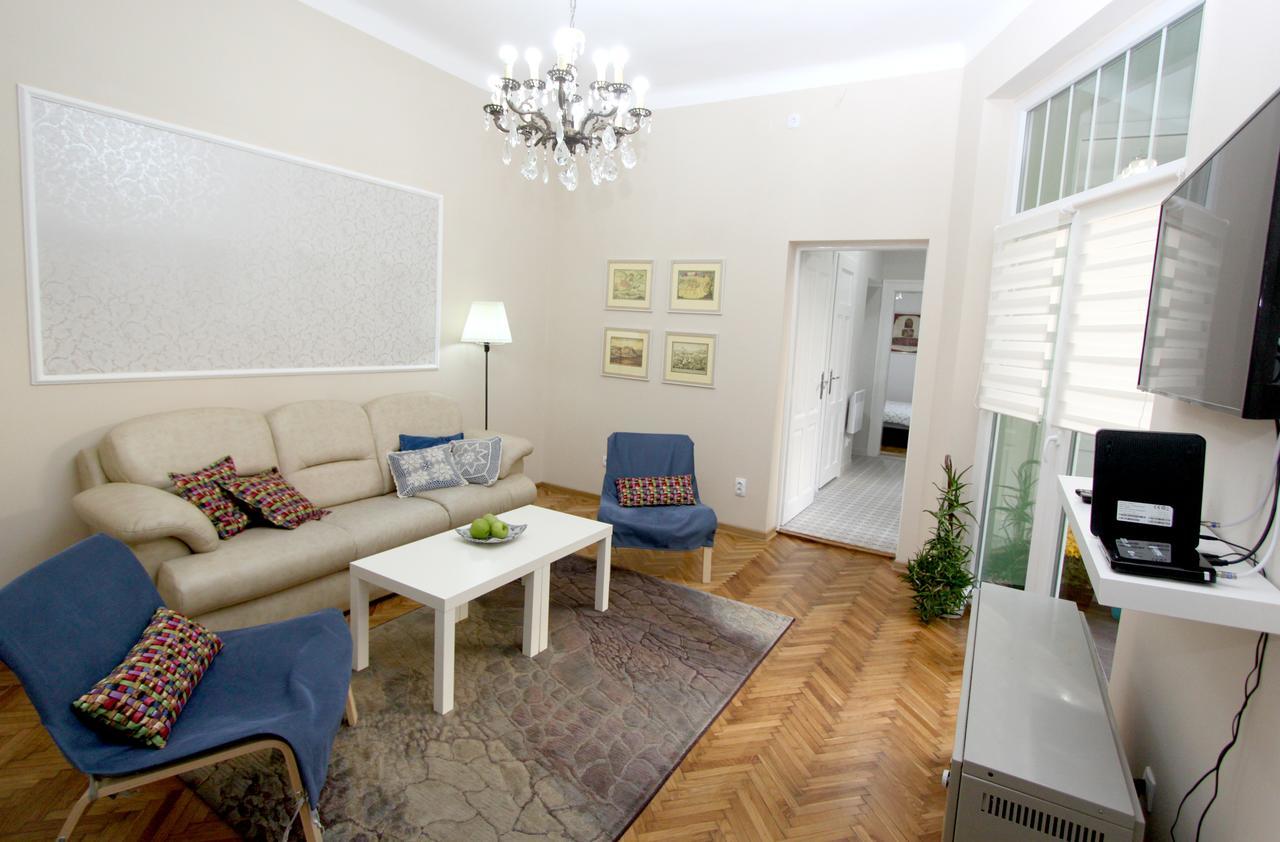 City Center Apartment Mika Белград Экстерьер фото